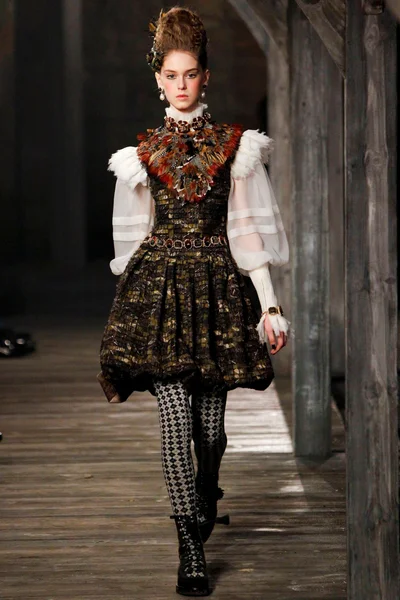 Look 52
